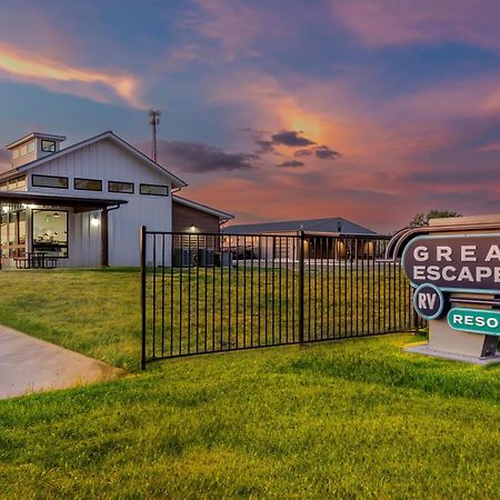 Great Escapes Rv Resort Bryan College Station Buitenkant foto