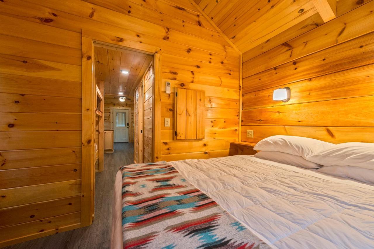 Great Escapes Rv Resort Bryan College Station Buitenkant foto