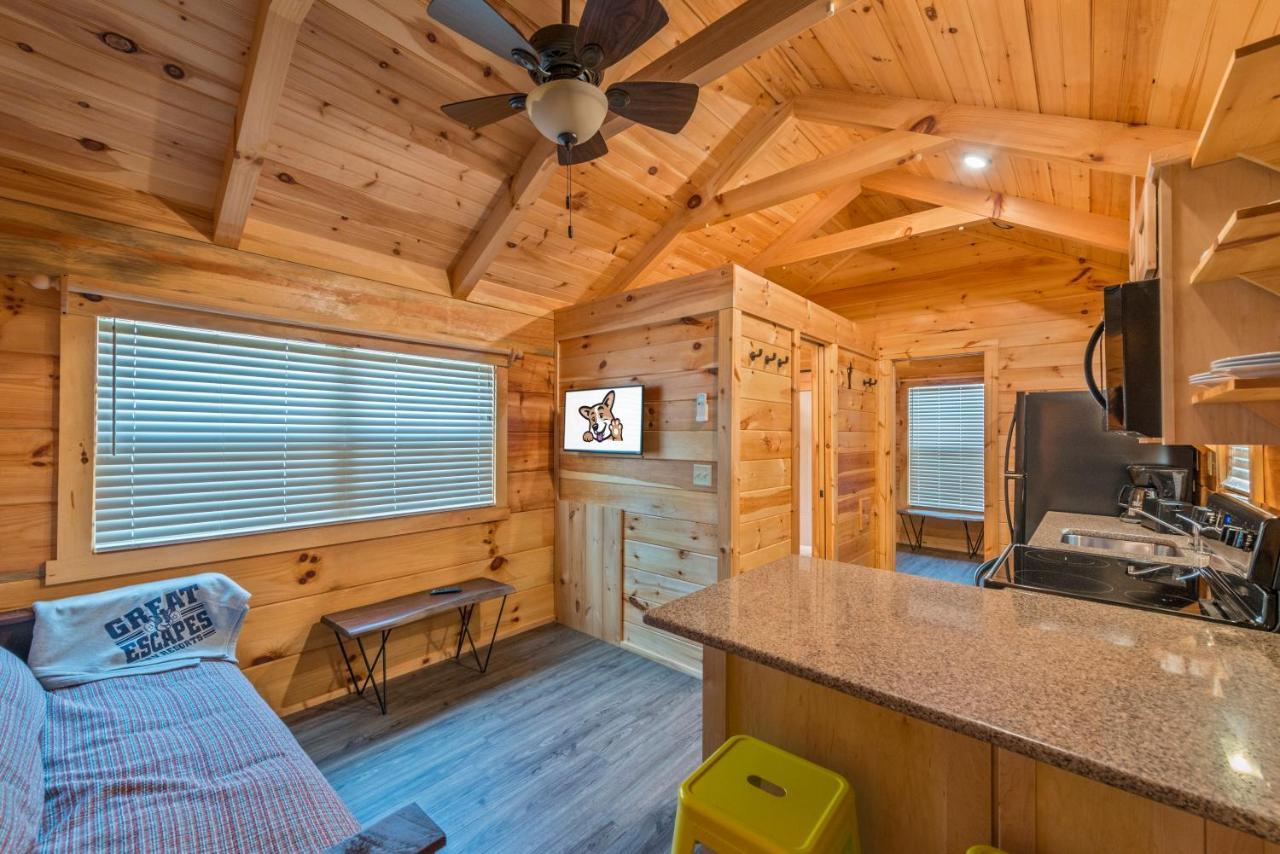 Great Escapes Rv Resort Bryan College Station Buitenkant foto