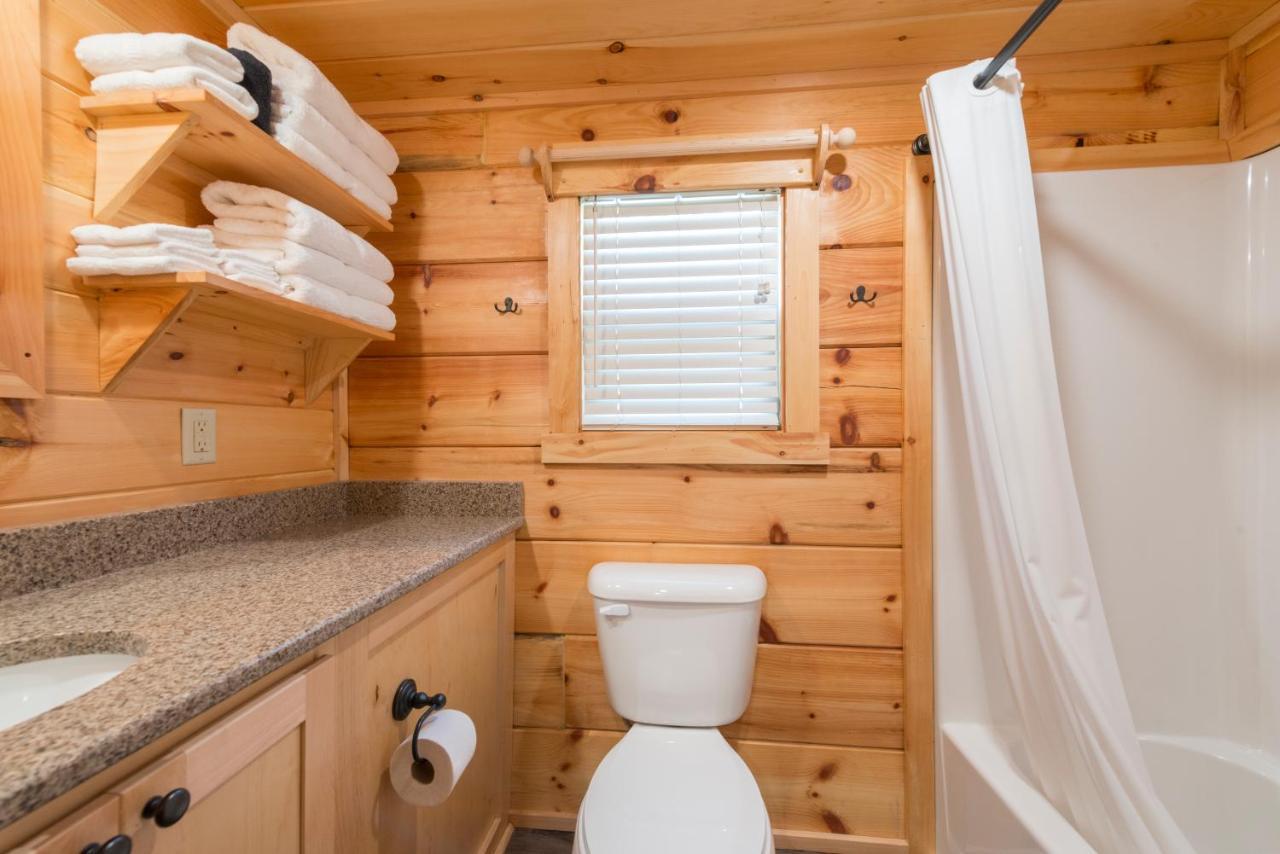Great Escapes Rv Resort Bryan College Station Buitenkant foto