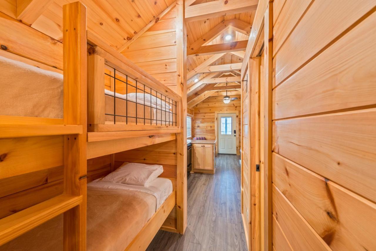 Great Escapes Rv Resort Bryan College Station Buitenkant foto