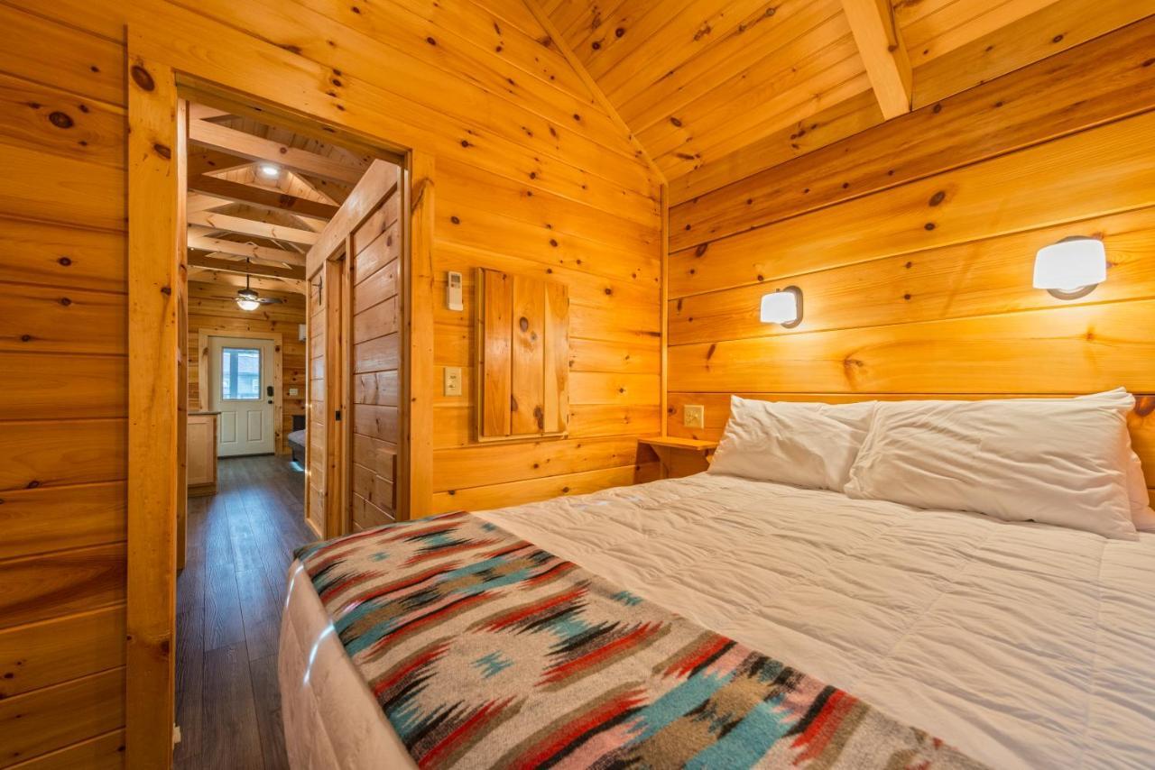 Great Escapes Rv Resort Bryan College Station Buitenkant foto
