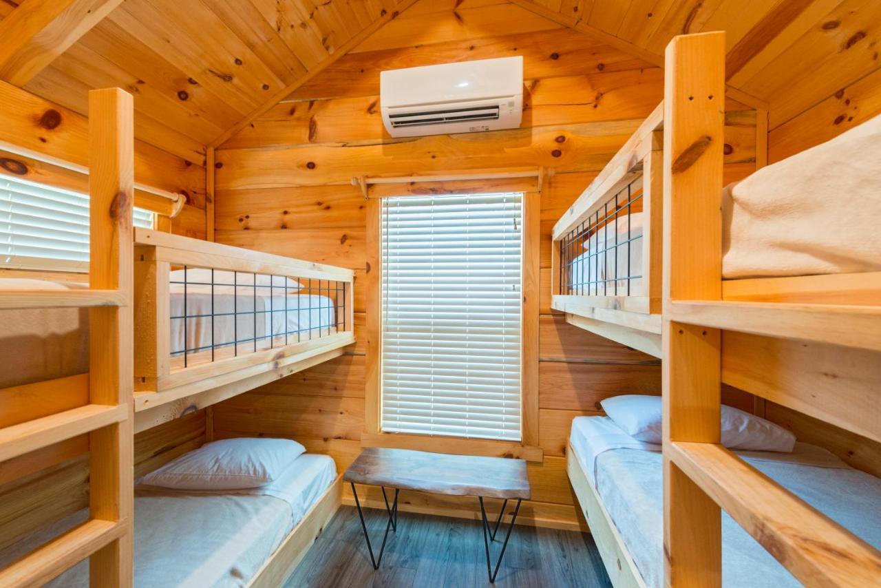Great Escapes Rv Resort Bryan College Station Buitenkant foto