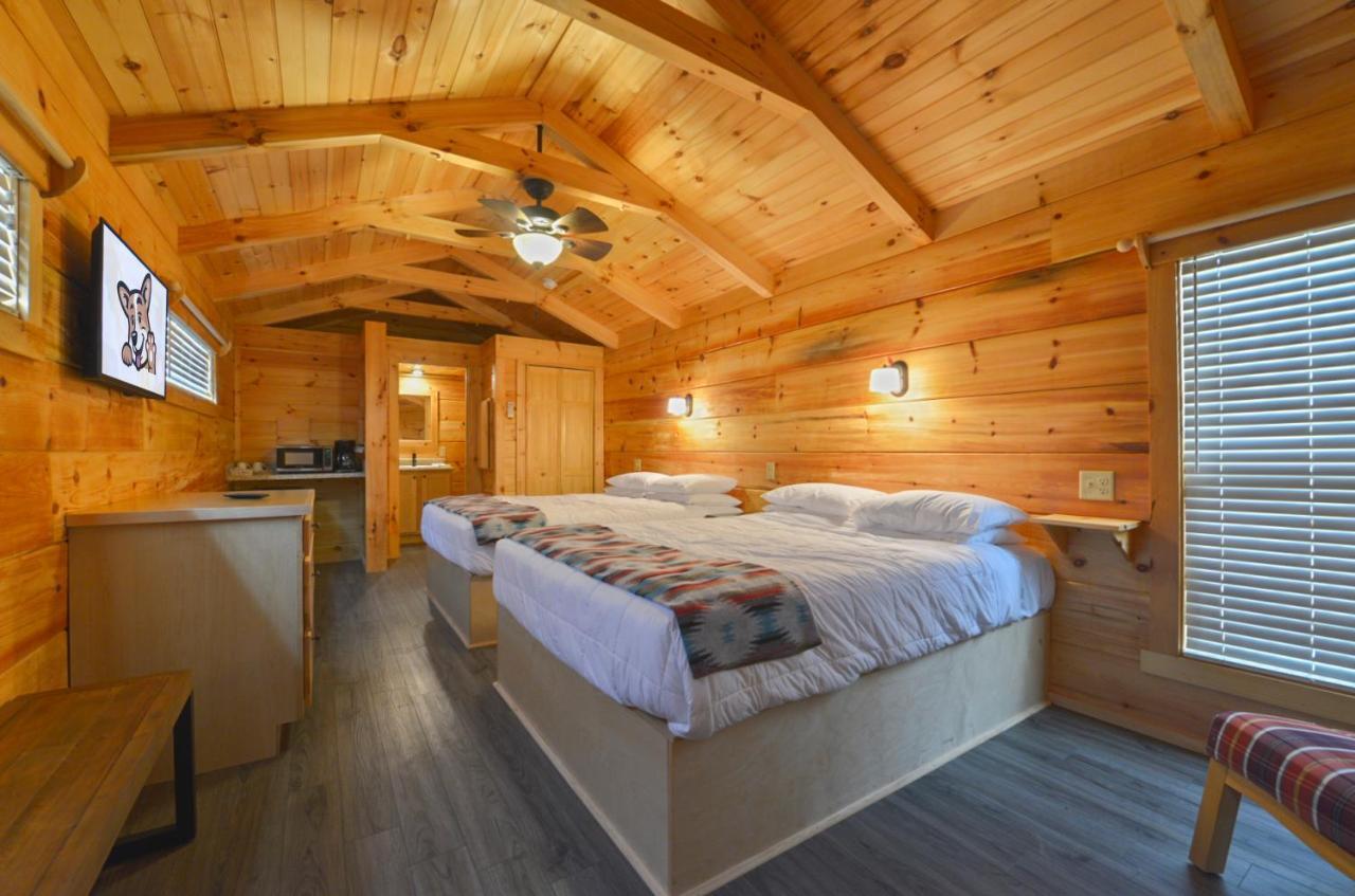 Great Escapes Rv Resort Bryan College Station Buitenkant foto