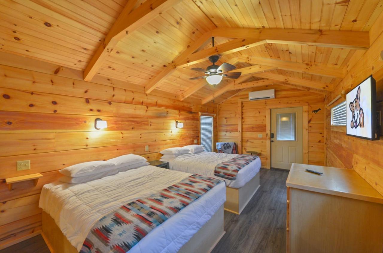 Great Escapes Rv Resort Bryan College Station Buitenkant foto